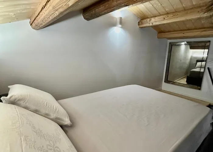 Ventiduezerotre Panzió