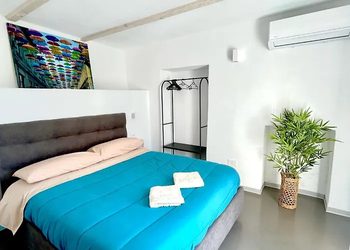 Ventiduezerotre Panzió *